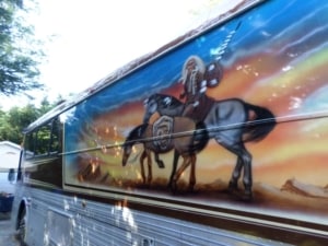 Paint-by-Chester-Willie-Nelson-Tour-Bus-5
